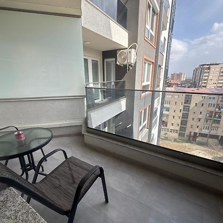 Aria Residence & Ѕра, Apartment 1-43, Level 8 비톨라 외부 사진