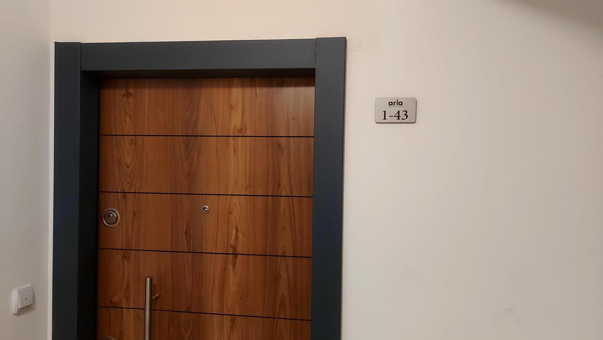 Aria Residence & Ѕра, Apartment 1-43, Level 8 비톨라 외부 사진