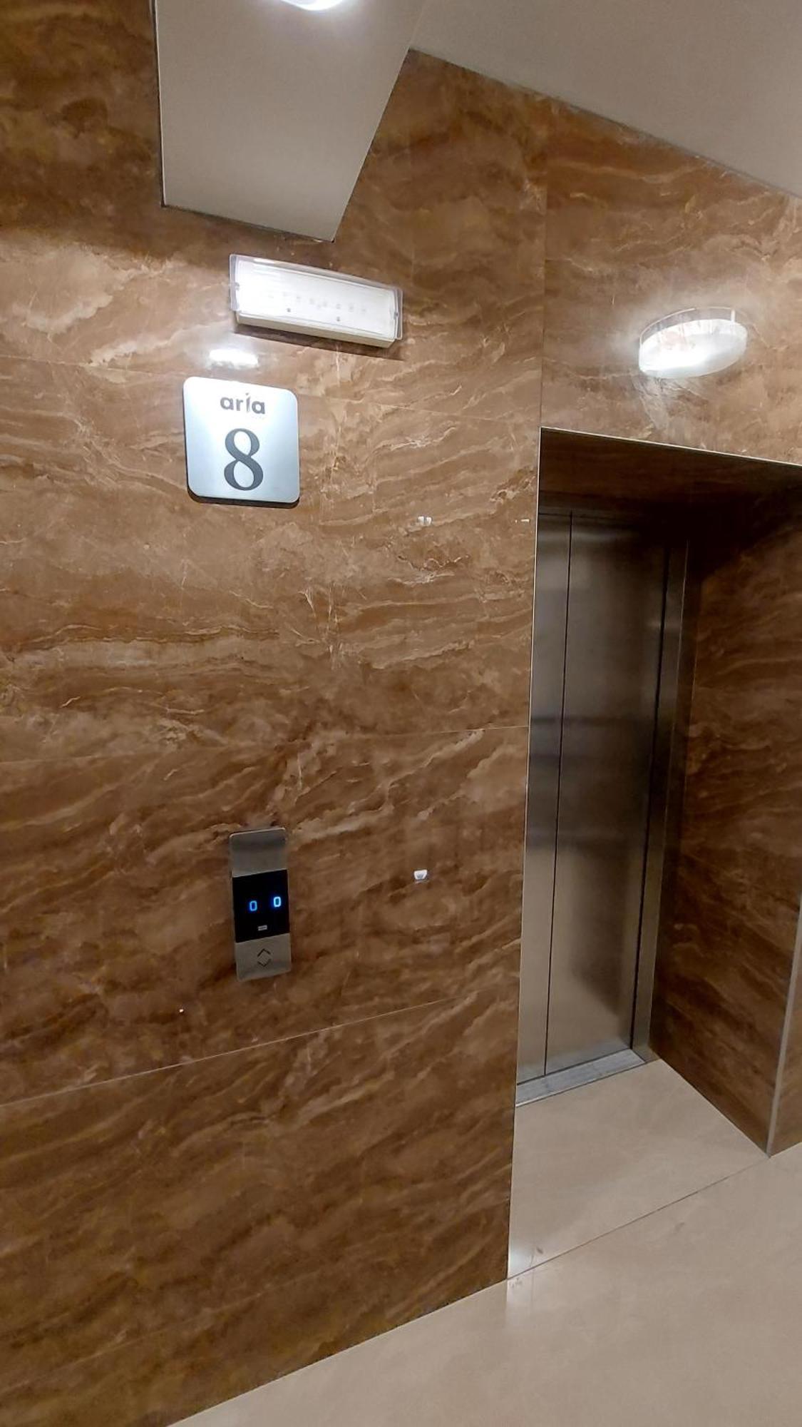 Aria Residence & Ѕра, Apartment 1-43, Level 8 비톨라 외부 사진