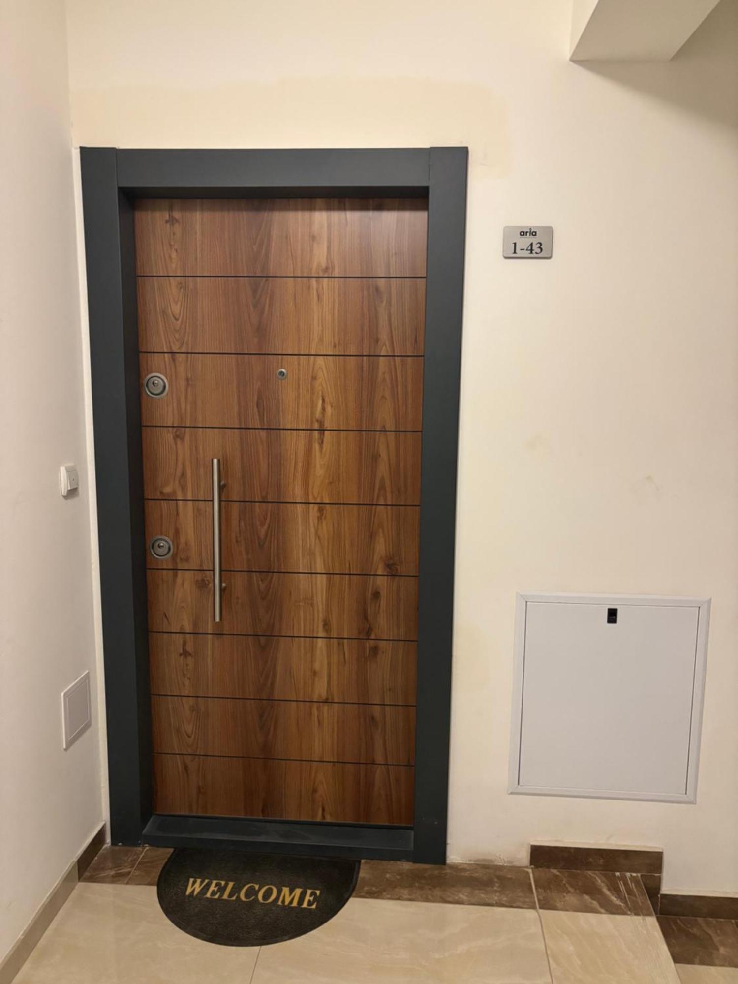Aria Residence & Ѕра, Apartment 1-43, Level 8 비톨라 외부 사진