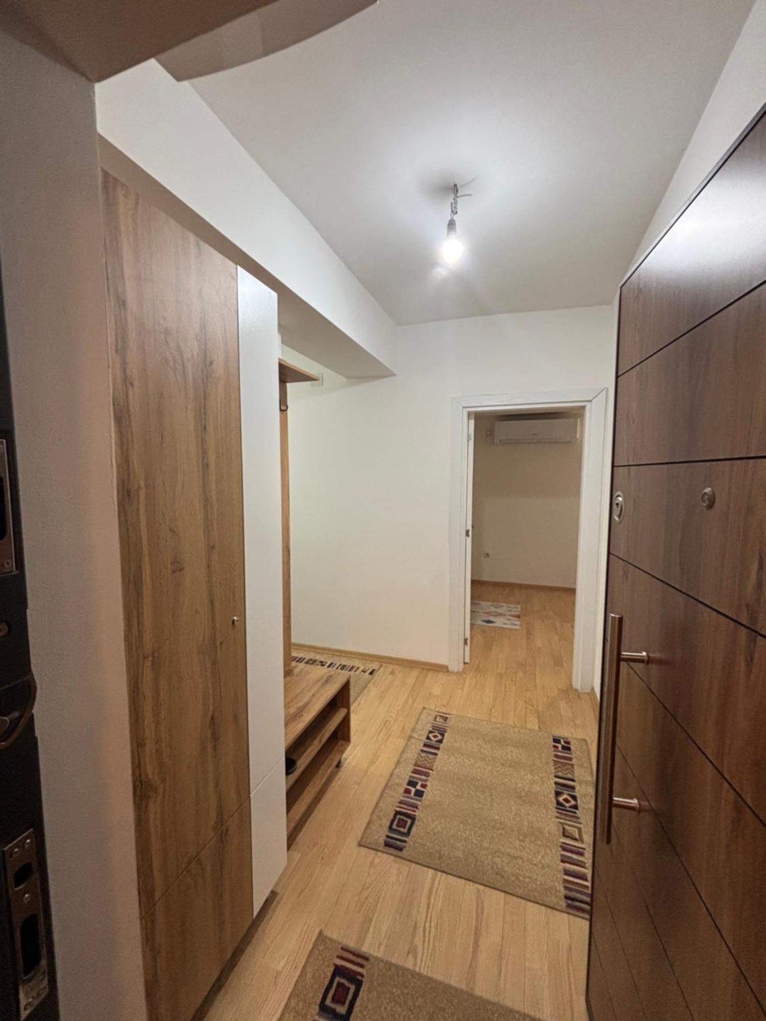 Aria Residence & Ѕра, Apartment 1-43, Level 8 비톨라 외부 사진