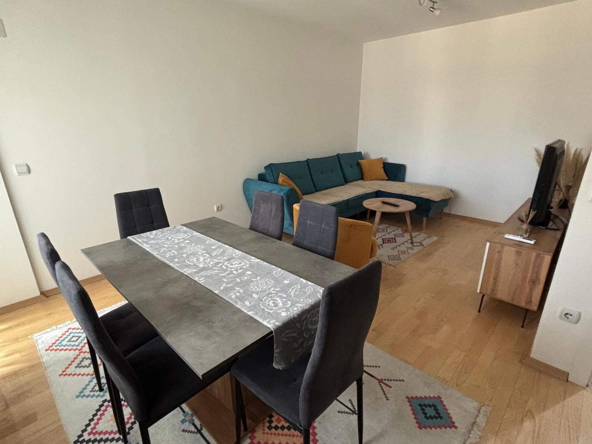 Aria Residence & Ѕра, Apartment 1-43, Level 8 비톨라 외부 사진